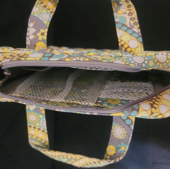 Vera Bradley travel toiletries/make up organizer bag. - Picture 2 of 8